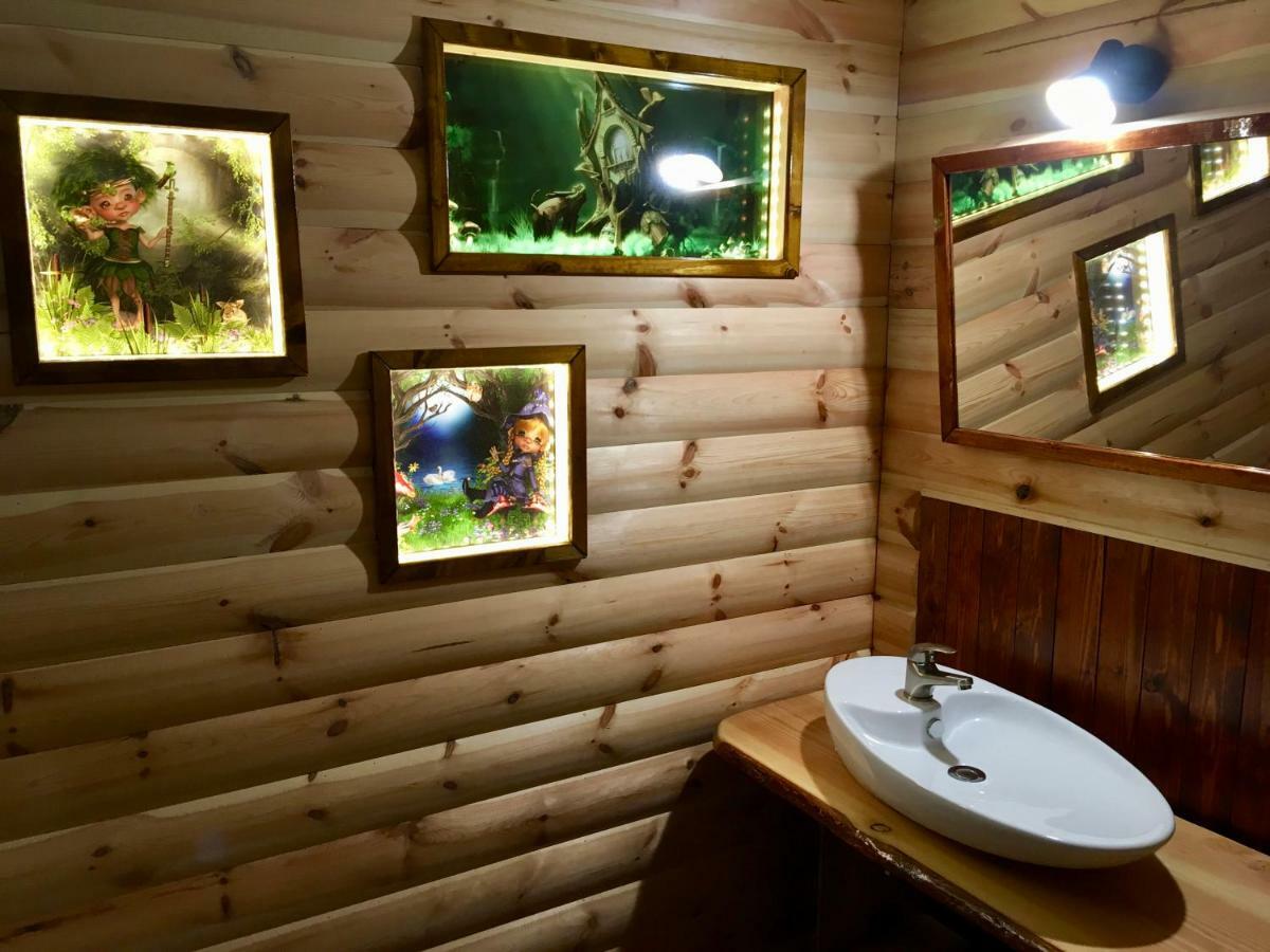 Holzhaus Trollbluemchen Am Wald Und See Neuruppin Exterior photo