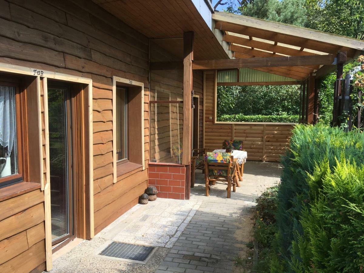 Holzhaus Trollbluemchen Am Wald Und See Neuruppin Exterior photo